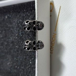 Lovans Cut Out Celtic Skulls 1cm Pierced Earrings Stainless Steel NEW